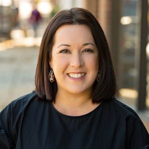 Meet your Posher, Cecilia